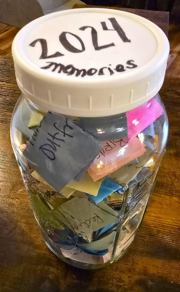 Saving your memories doesn't have to be elaborate. These easy methods make the things you want to remember most easy to capture. Here are five super easy memory keeping activities you can do in minutes.